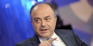 Napoli, attacchi hacker al ministero della Giustizia. Gratteri: “Raccolti milioni di documenti, file audio e video”