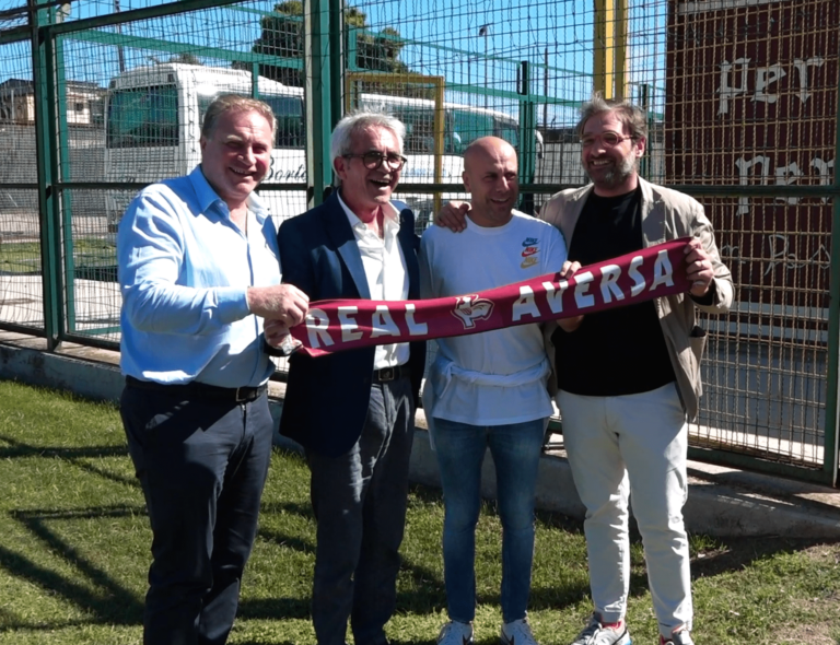 LA VIDEO INTERVISTA Real Aversa, il sindaco Golia: “Lo sport è tra le nostre priorità, la squadra di calcio sta facendo grandi cose”