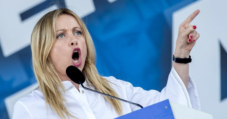 Superbonus, Meloni all’attacco: “Truffe per 9 miliardi, è costato 2.000 euro a ogni italiano”
