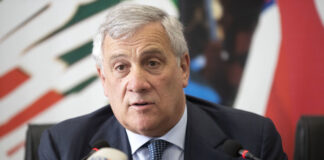 Tajani: “I tossicodipendenti scontino la pena in comunità, recuperare le persone”
