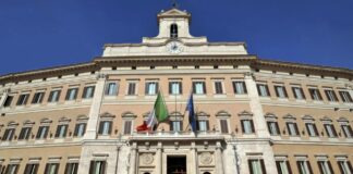 Camera, scelta green dell’onorevole PD Graziano: a Montecitorio a bordo di un auto 100% elettrica