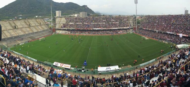 Riscatti e rinnovi: tre “colpi” per la Salernitana