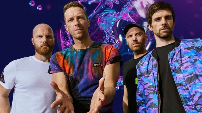 Cifre record per Coldplay in tour a Napoli, 86mila biglietti venduti: 2.700 comprati all’estero