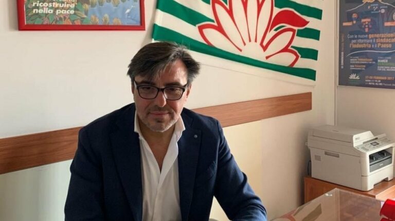 Napoli, sindacalista preso a calci e pugni,  aggressori identificati grazie alle telecamere