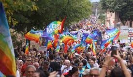 Marcia per la pace a Napoli con i fondi della Regione, il centrodestra attacca De Luca