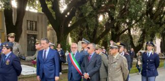 Caserta, commemorazione dei caduti e dei dispersi in guerra: presenti sindaco, assessori e autorità militari