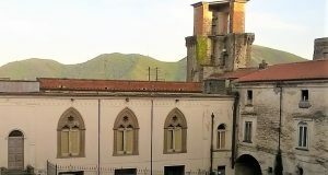 Sessa Aurunca, l’opposizione: “Un po’ di turisti tanto al chilo, pagati dai cittadini”