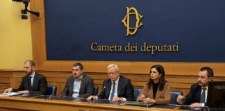 VIDEO LIVE CAMERA Commissione Esteri approva all’unanimità risoluzione contro repressione in Iran