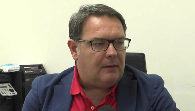 Cesa, il sindaco Guida passa con Zannini ma il circolo Pd resta muto: connivenza, paura o fine della politica?