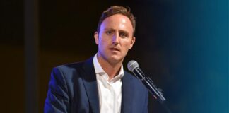 VIDEO LIVE CAMERA Manovra, Piero De Luca (Pd): “I condoni a raffica strizzano l’occhio all’evasione fiscale, il governo ha già tradito le promesse elettorali”