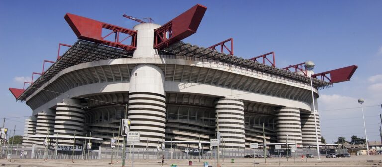 Inter-Napoli, il prefetto vieta vendita biglietti ai residenti in Campania