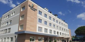 Legionella, una 64enne di Salerno si opera all’anca e muore: stroncata da una polmonite