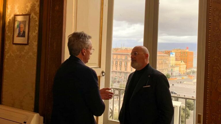 Napoli, Bonaccini incontra il sindaco Manfredi: “Piena convergenza sulla centralità del Mezzogiorno”. Presente anche il presidente Anci De Caro