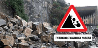 Caduta massi nel Cilento, chiusa strada che collega Marina di Camerota con Palinuro