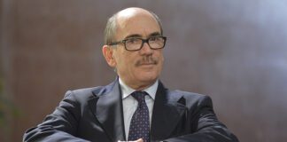 VIDEO LIVE CAMERA Caso Donzelli, Cafiero de Raho (M5S): “Il viceministro Delmastro deve dimettersi, gravi violazioni”