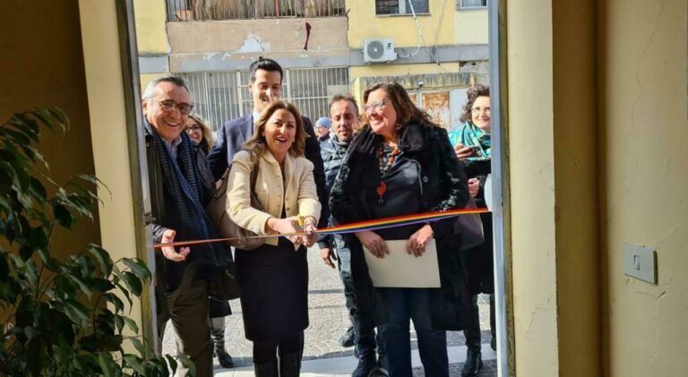 Caivano, inaugurato il centro Lgbt. Presente l’assessore regionale Fortini: “Campania è la prima in Italia”