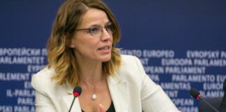 VIDEO LIVE CAMERA Superbonus, Gardini (FdI): “Devastante per i conti pubblici”. E sulla sinistra: “Non vuole bene all’Italia