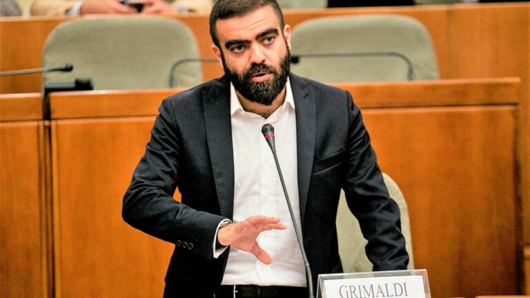 Manovra, Grimaldi (AVS): “Una batosta per tutti tranne che per i ricchi, austerità durissima con il nuovo Patto di stabilità”