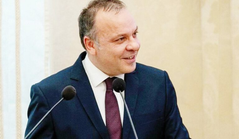 VIDEO LIVE CAMERA Ucraina-Russia, Lomuti (M5S): “Rischio guerra nucleare, insistere su tavolo di pace”