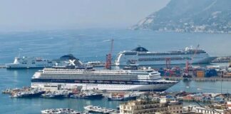 Porto di Salerno, in arrivo nave con 21 migranti: a bordo anche tre minori