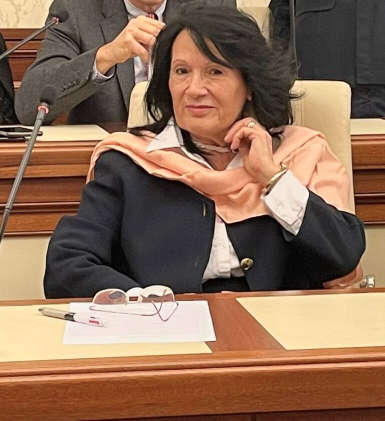 Chiusura cinema Metropolitan di Napoli, Aloisio (M5S): “Serve patto tra istituzioni, interrogazione al ministro per tutela cultura”