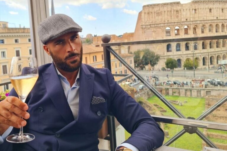 Sotto processo l’ex calciatore del Napoli Angelo Paradiso: accusato di stalking ed estorsione