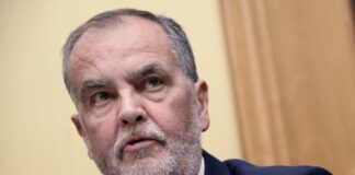 Autonomia, è scontro totale. Calderoli: “Opposizioni taceranno”. Il Pd: “Furioso perché la sua legge non esiste più”