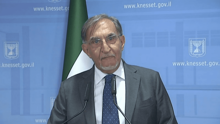 VIDEO La Russa in Israele, visita al museo dell’Olocausto: “Un odio bestiale, vicinanza al popolo ebraico”