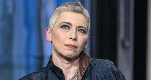 Irene Pivetti rinviata a giudizio per evasione fiscale e autoriciclaggio: ha acquistato 3 Ferrari