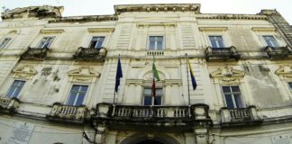 Castellammare, il Tar boccia il ricorso contro lo scioglimento per mafia: “Contiguità tra Comune e camorra”