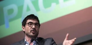 VIDEO LIVE CAMERA Sostituzione etnica, Fratoianni contro Lollobrigida: “Parole infami e indegne”