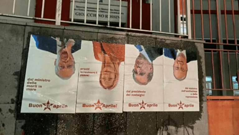 FOTO 25 Aprile a Napoli, la Digos indaga sui manifesti con Meloni, La Russa e ministri a testa in giù