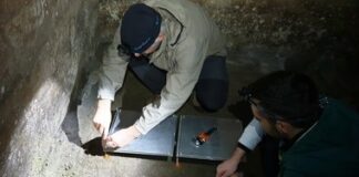 Napoli, rinvenuta una camera funeraria del IV secolo a. C. grazie alle particelle cosmiche