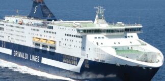 Choc nel Casertano, macchinista di una nave rimpatriato con gambe rotte. La zia: “Legato al letto”