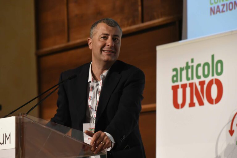VIDEO INTERVISTA Stabilimento Whirlpool alla TeaTek, Scotto (Articolo Uno): “Riscatto civile, risolvere le altre vertenze”