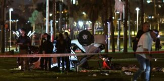 Tel Aviv, auto sulla folla e spari: morto turista italiano di 35 anni