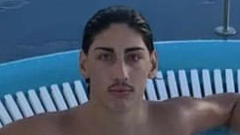 Afragola, Tommaso morto a 16 anni. Don Patriciello: “Terra dei fuochi continua a mietere vittime”