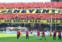 Raid contro il pullman del Benevento: Daspo e denunce per 20 ultrà