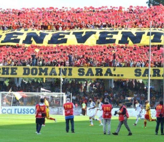 Raid contro il pullman del Benevento: Daspo e denunce per 20 ultrà