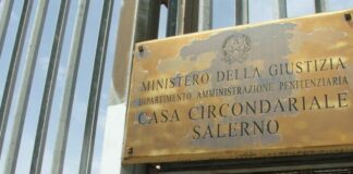 Salerno, droga e cellulari nel carcere di Fuorni: 56 misure cautelari