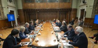 La Commissione Ue taglia le stime sul Pil italiano, previsioni del governo non sono attendibili