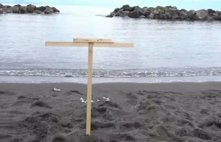 Bimbo annegato a Torre del Greco, lo psichiatra: mamma affetta da vizio totale mentale
