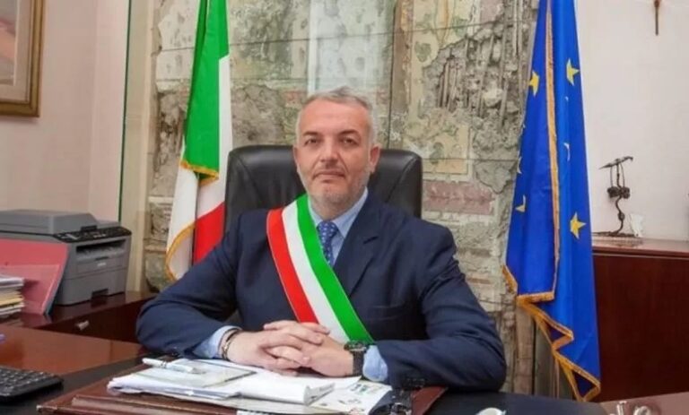 Somma Vesuviana, il sindaco Di Sarno rassegna le dimissioni: “La maggioranza non ha remato nella stessa direzione”