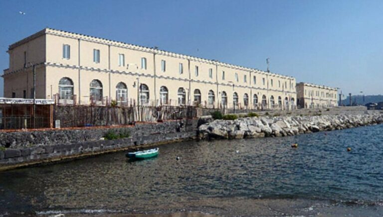 Casi sospetti di legionella nel carcere di Nisida: “Servono immediati accertamenti e misure di prevenzione”