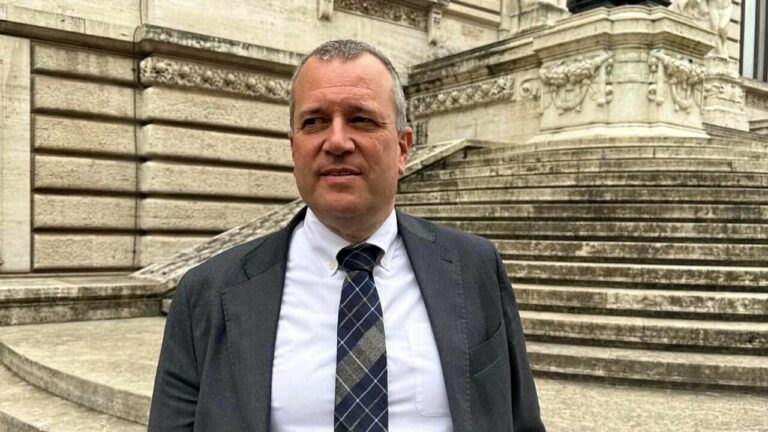 VIDEO LIVE CAMERA Riforma costituzionale, Urzì (FdI): “L’opposizione fa solo polemiche, serve un premier più forte”