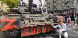 I combattenti della Wagner lasciano Rostov, la folla li applaude: nessuna notizia di Prigozhin