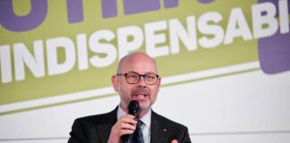 VIDEO LIVE CAMERA Equo compenso, de Bertoldi (FdI): Convocare tutte le professioni. Correttivi sì, stravolgimenti no”