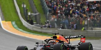 F1, per Verstappen ottava vittoria di fila. Secondo Perez, terza la Ferrari di Leclerc: ritirato Sainz