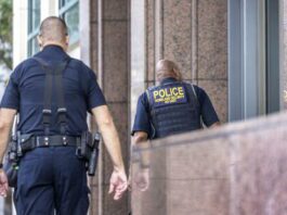 Usa, spari in una scuola a Madison: due vittime e sei feriti. Morto il killer, è uno studente