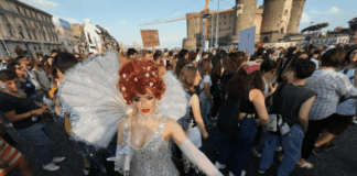 Napoli Pride, in migliaia alla manifestazione dei diritti LGBTQIA+